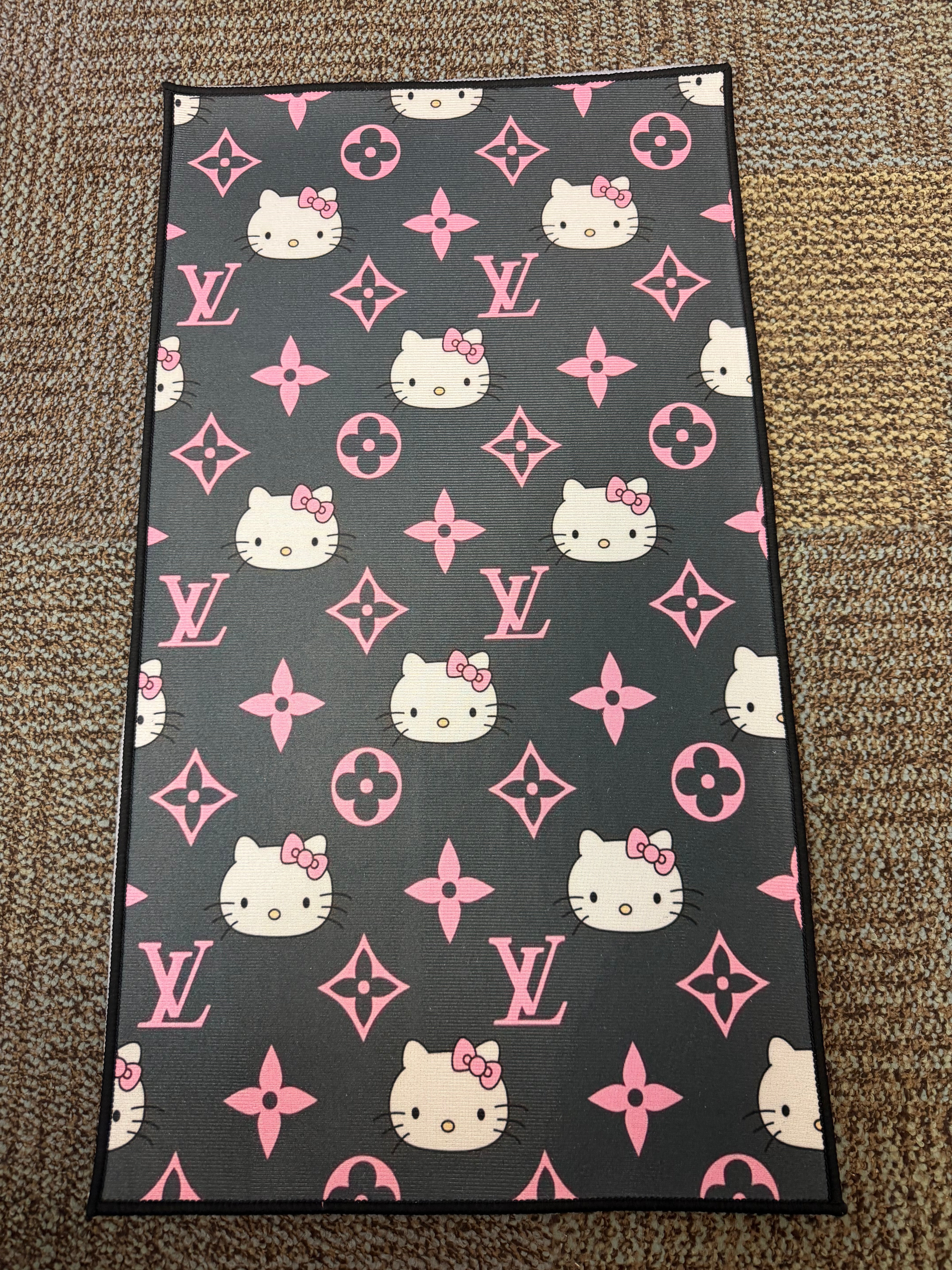 HELLO KITTY X LV BLK PINK