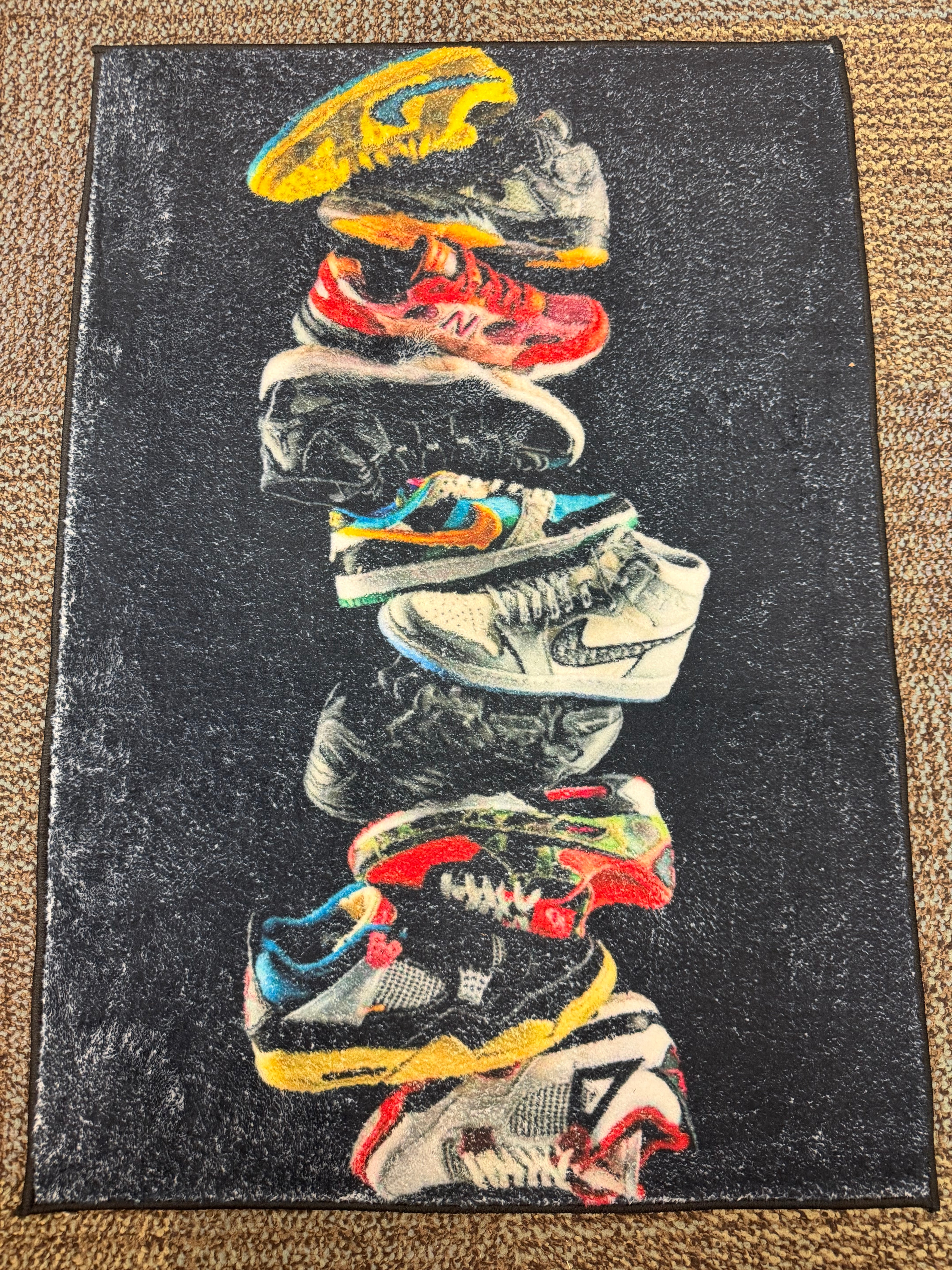 SNEAKS TOWER BLK RUG