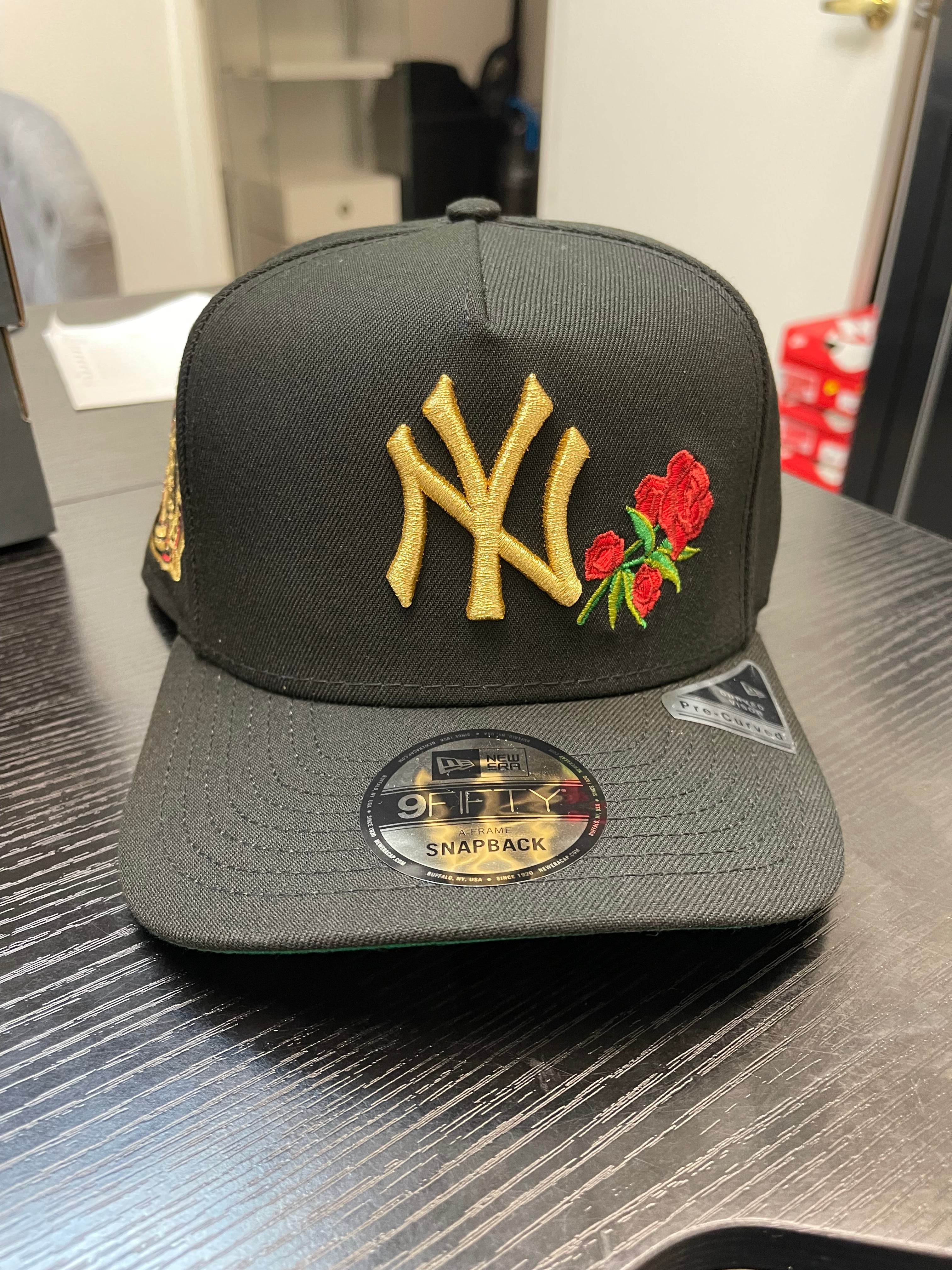 NEW ERA NY BLACK ROSE HAT