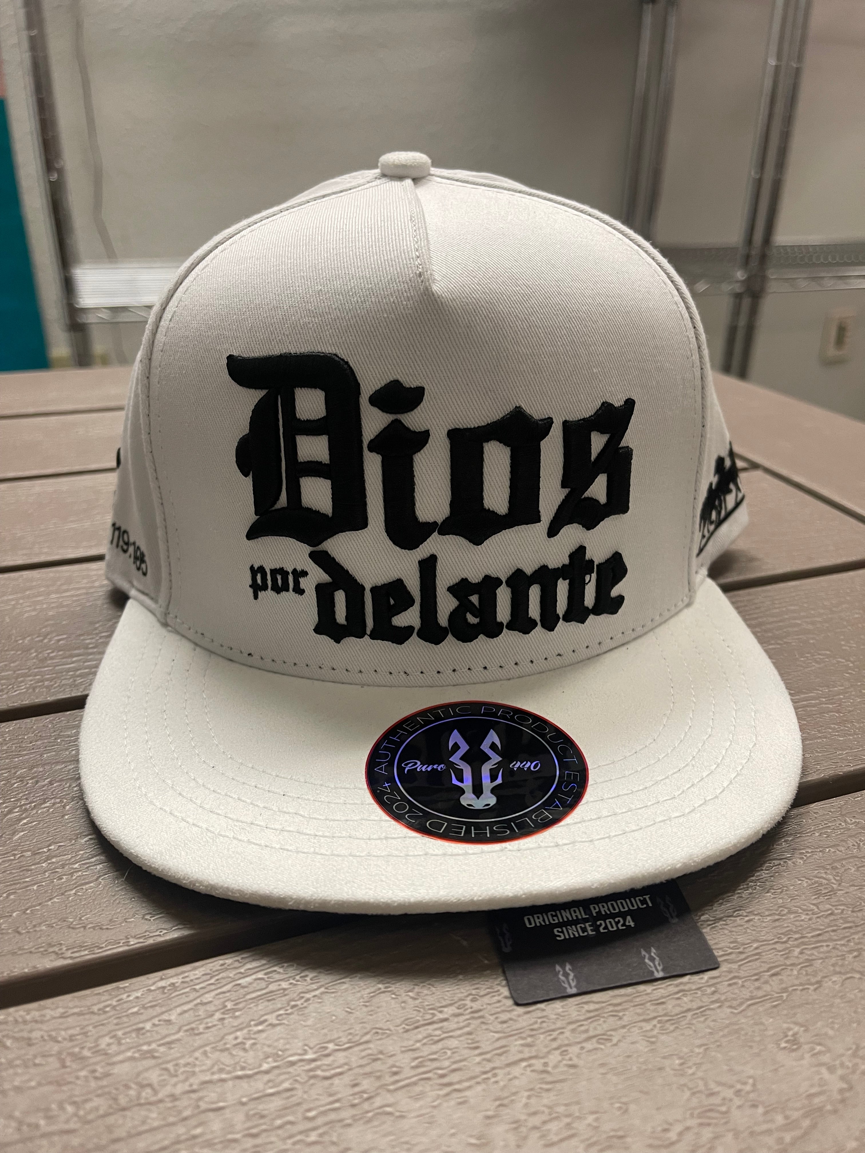 DIOS WHITE/BLK LETTERS